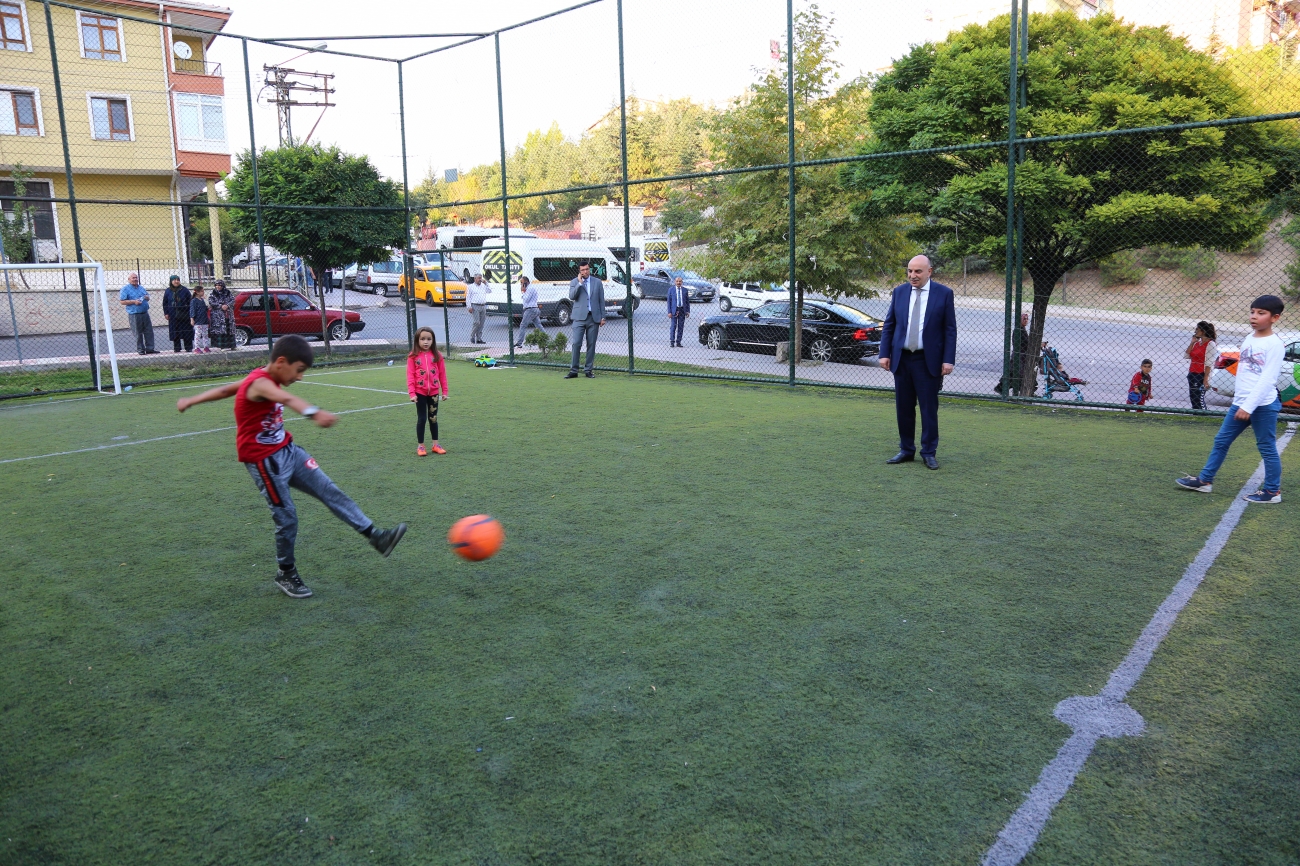 Mehmet Bulent Kaya Parki Gezisi Ve Hali Saha Maci Kecioren Belediyesi