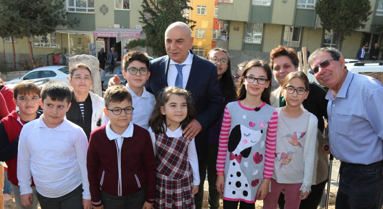 imam hatip ortaokulu agac dikimi