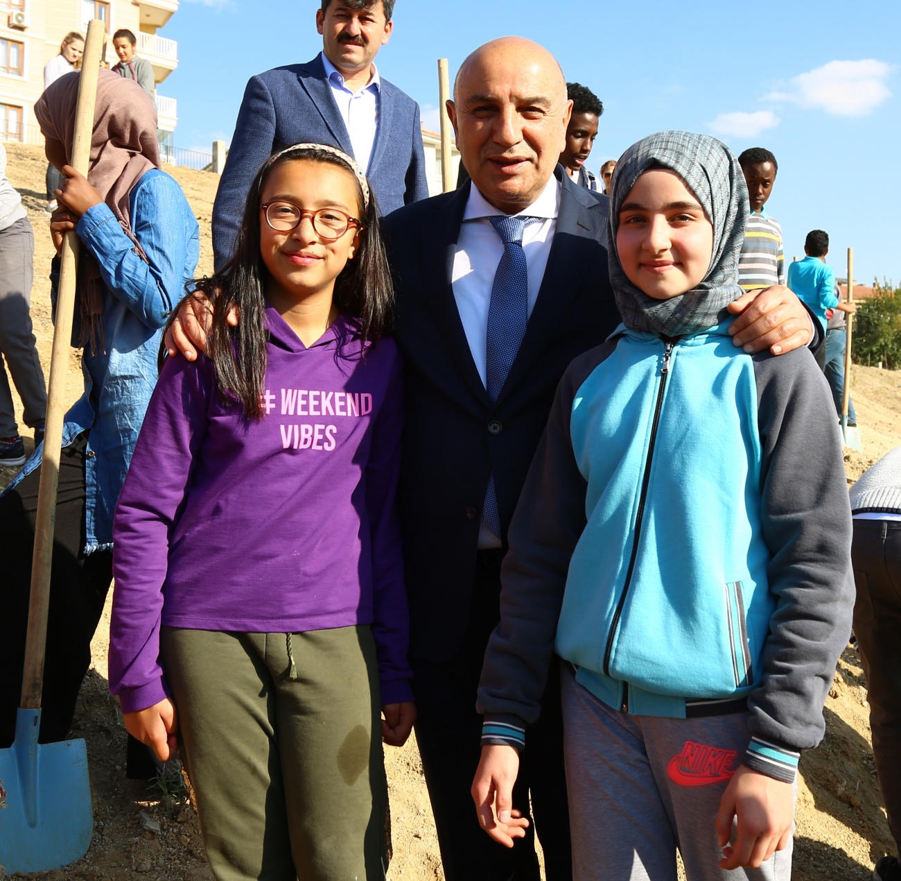 imam hatip ortaokulu agac dikimi