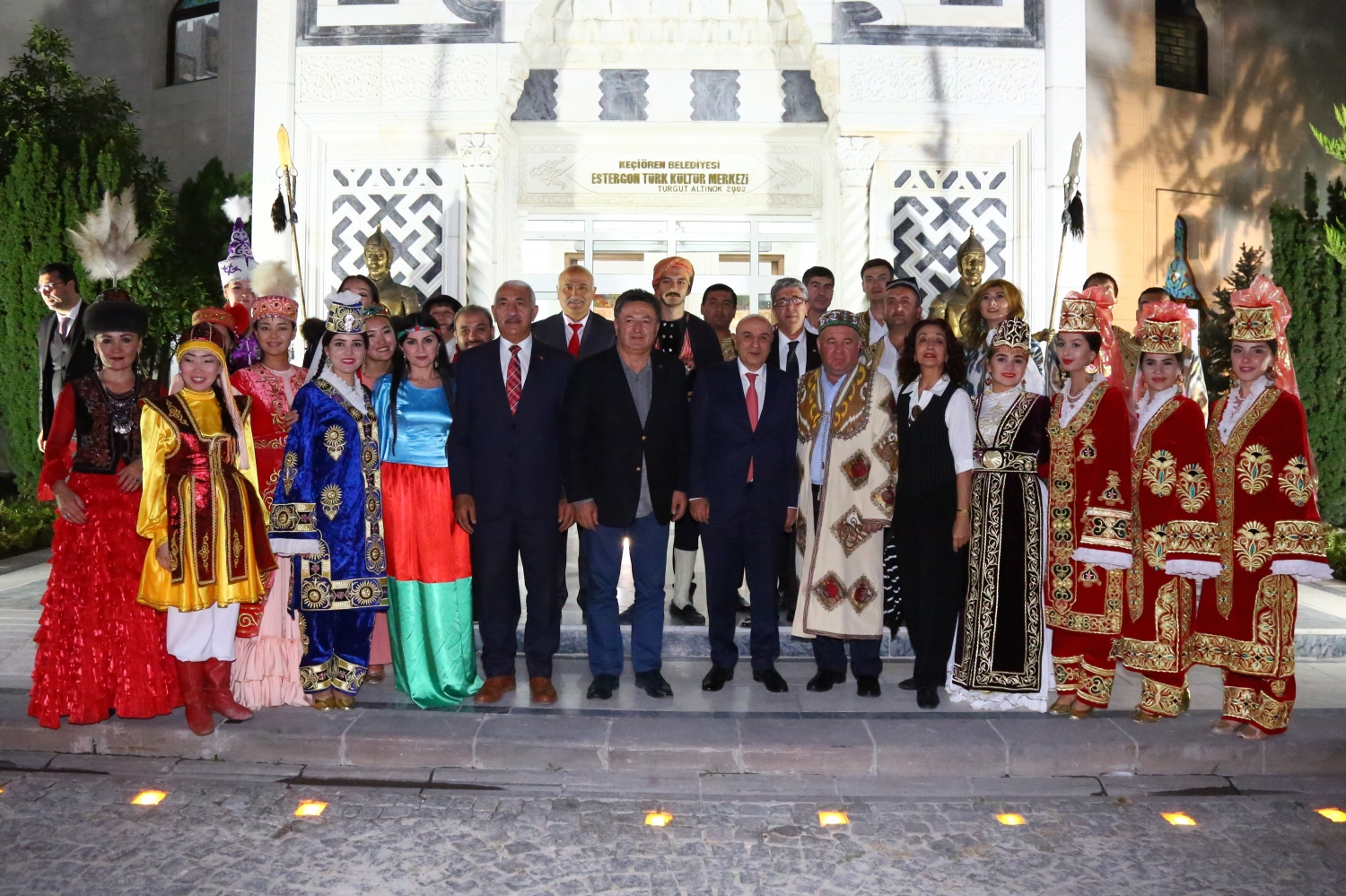 Seymenler Ve Turksoy A Bagli Yabanci Misafirlere Yemek Programi