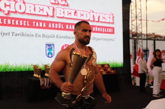 2. Geleneksel Taha Akgül Karakucak Güreşleri’nin şampiyonu belli oldu