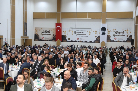 200 bin kişi Keçiören`de iftar yaptı