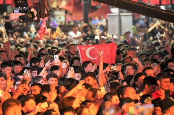 30 Ağustos Zafer Bayramı Keçiören’de Zafer Yürüyüşü ve Ceza konseriyle taçlandı