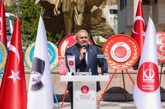 30 Ağustos Zafer Bayramı kutlamaları çelenk sunumu ile başladı