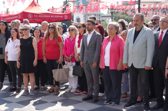 30 Ağustos Zaferi anısına çelenk bırakıldı