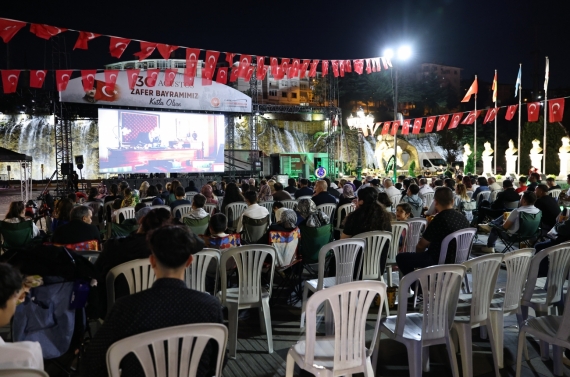 30 Ağustos Zaferi anısına “Veda” filmi Keçiören`de dev ekranda izletildi