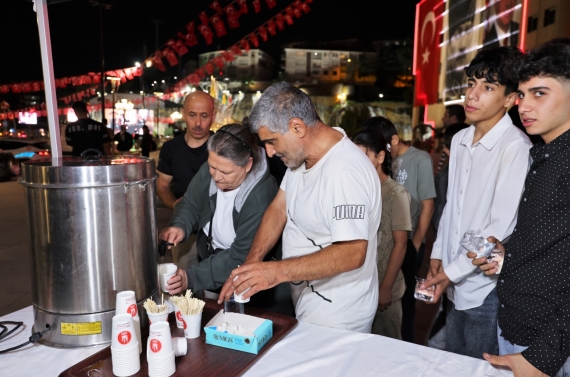 30 Ağustos Zaferi anısına “Veda” filmi Keçiören`de dev ekranda izletildi