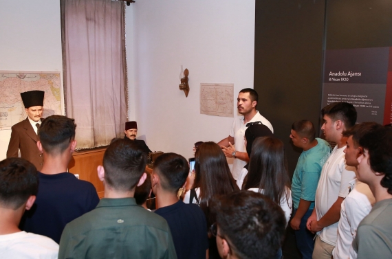 Adanalı gençler Keçiören’i gezdi