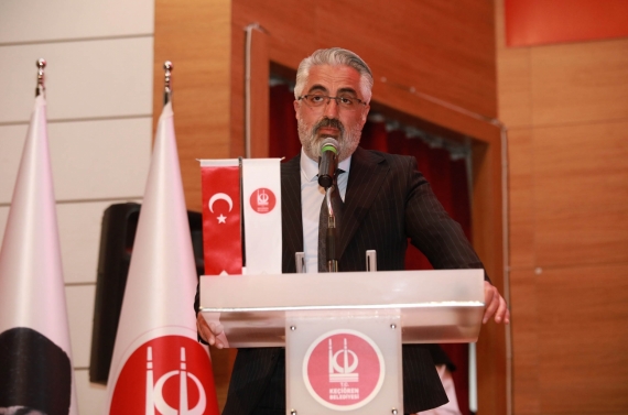 “Ahmet Özhan Konseri ve Söyleşi Programı” yoğun katılımla gerçekleşti