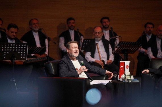 “Ahmet Özhan Konseri ve Söyleşi Programı” yoğun katılımla gerçekleşti