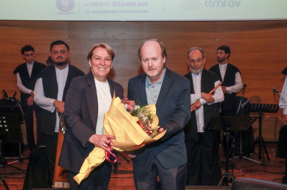 “Ahmet Özhan Konseri ve Söyleşi Programı” yoğun katılımla gerçekleşti