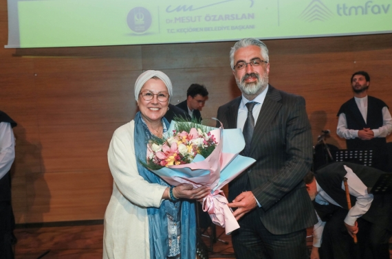 “Ahmet Özhan Konseri ve Söyleşi Programı” yoğun katılımla gerçekleşti