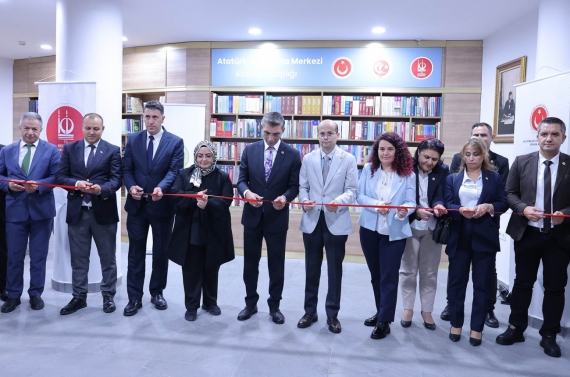 Atatürk Kitaplığı Keçiörenlilerin hizmetine sunuldu