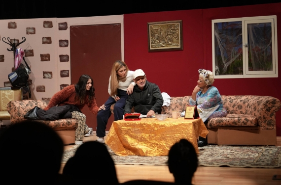 Babam Geri Döndü tiyatro oyunu Keçiören’de büyük ilgi gördü