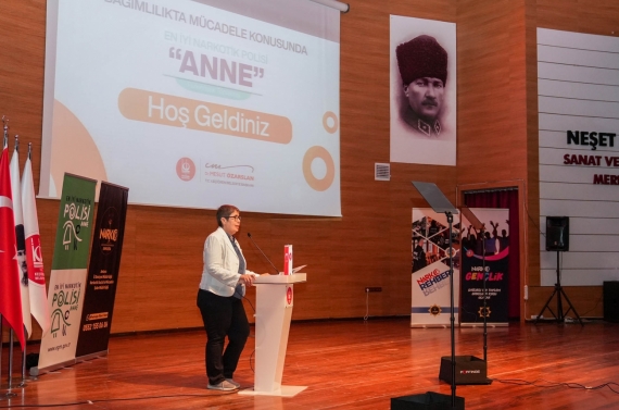 Bağımlılıkla mücadelede annenin rolü vurgulandı