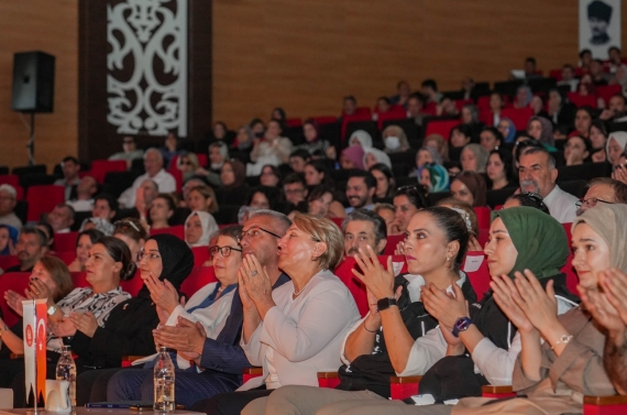 Bağımlılıkla mücadelede annenin rolü vurgulandı