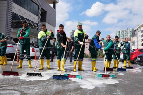 Bahar temizliğiyle pırıl pırıl Keçiören