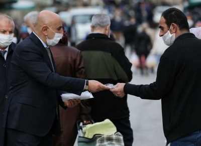 Başkan Altınok: 100 bin adet maske dağıttık