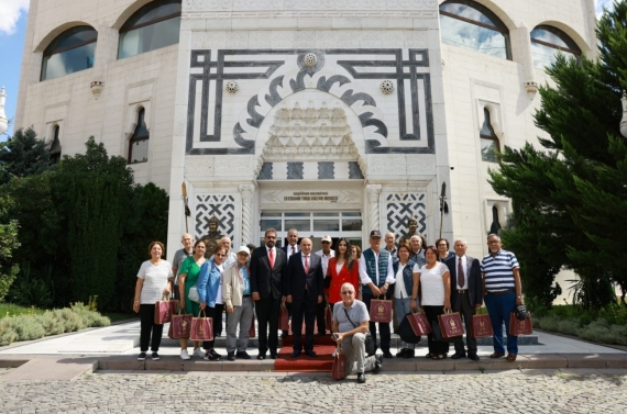 Başkan Altınok Kıbrıs’tan gelen misafirleri Estergon’da ağırladı
