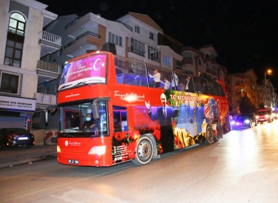 Başkan Altınok otobüse çıktı, 51 mahallede koronavirüs uyarısı yaptı