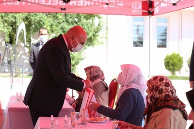 Başkan Altınok Yaşlılar Gününü huzurevinde kutladı