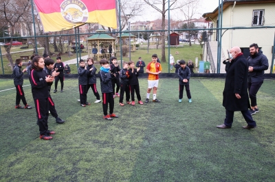 Başkan Altınok’tan minik futbolculara penaltı dersi