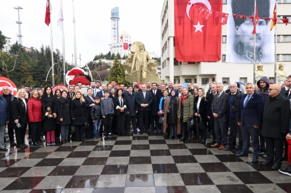 Başkan Özarslan 23 Nisan’da makamını şehit oğlu Taha Burak Çakır’a devretti