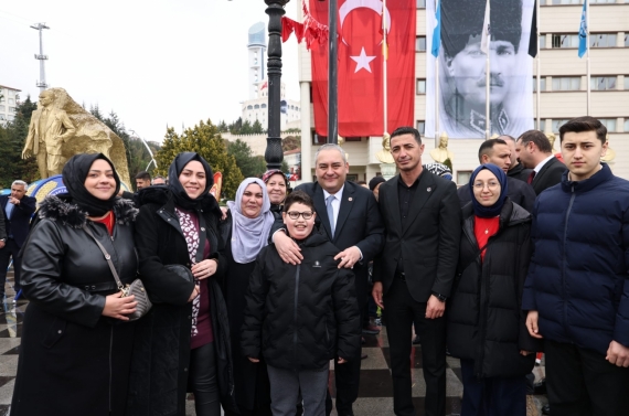 Başkan Özarslan 23 Nisan’da makamını şehit oğlu Taha Burak Çakır’a devretti