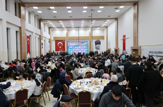 Başkan Özarslan, BBP tarafından düzenlenen iftar programına katıldı
