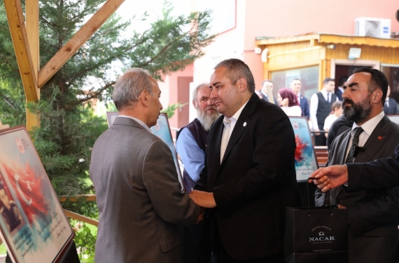 Başkan Özarslan, şehit babaları ve gazilerle Babalar Günü programında buluştu