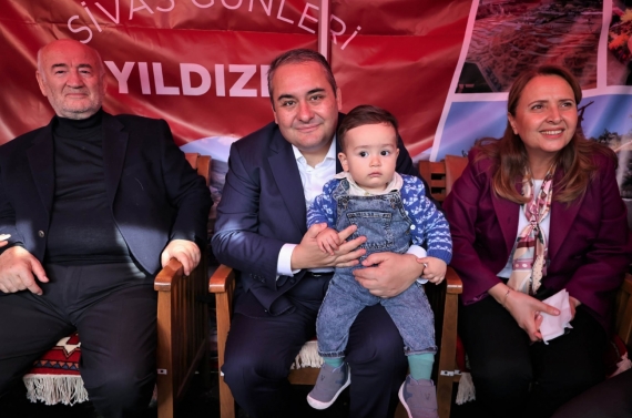 Başkan Özarslan, Sivaslı hemşehrilerini yalnız bırakmadı