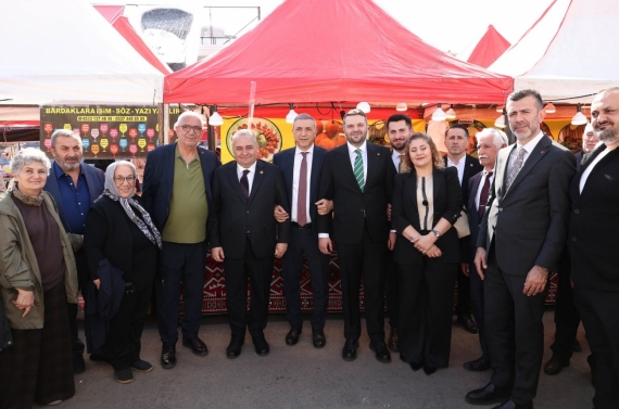 Başkan Özarslan, Yöresel Lezzetler Festivali’ni ziyaret etti