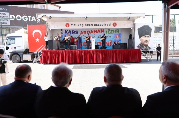 Başkan Özarslan, Yöresel Lezzetler Festivali’ni ziyaret etti
