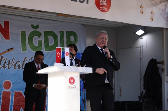 Başkan Özarslan, Yöresel Lezzetler Festivali’ni ziyaret etti