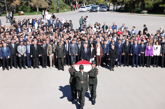 Başkan Özarslan Anıtkabir’i ziyaret etti