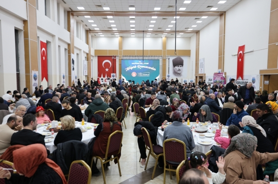 Başkan Özarslan Doğu Karadenizlilerle iftar sofrasında buluştu