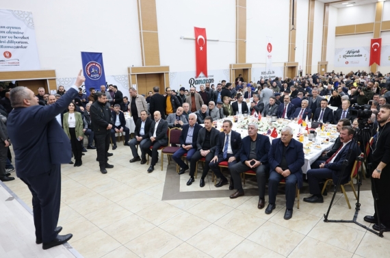 Başkan Özarslan iftar sofrasında Ankaralılarla buluştu