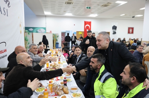 Başkan Özarslan iftar sofrasında dolmuş, taksi, servis ve halk otobüsü esnafıyla buluştu