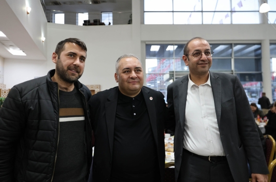 Başkan Özarslan iftar sofrasında dolmuş, taksi, servis ve halk otobüsü esnafıyla buluştu