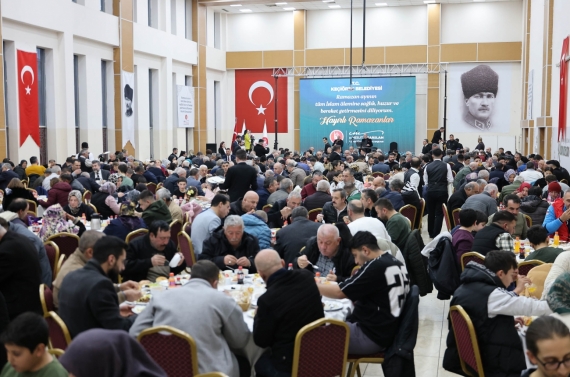 Başkan Özarslan iftar sofrasında dolmuş, taksi, servis ve halk otobüsü esnafıyla buluştu