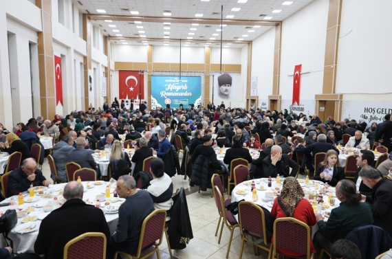 Başkan Özarslan iftarda Kırşehirlilerle buluştu