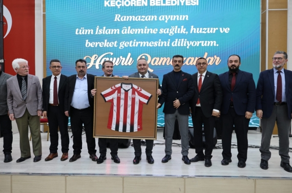 Başkan Özarslan iftarda Sivaslılarla buluştu