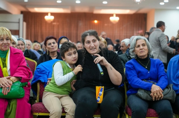 Başkan Özarslan İncirli Mahallesi’nde vatandaşla buluştu