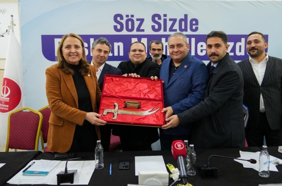 Başkan Özarslan İncirli Mahallesi’nde vatandaşla buluştu