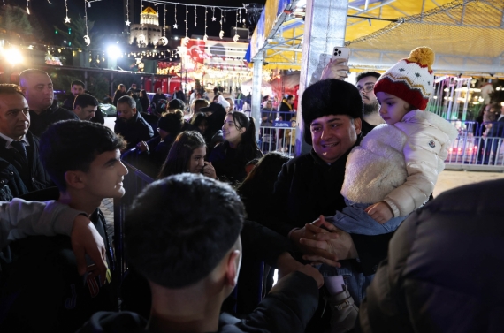 Başkan Özarslan ramazan sokağı’nı ziyaret etti