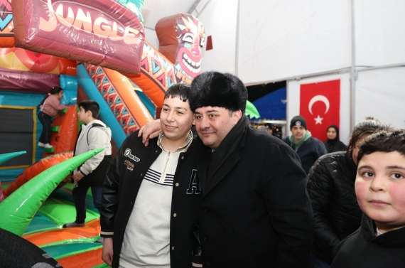 Başkan Özarslan ramazan sokağı’nı ziyaret etti