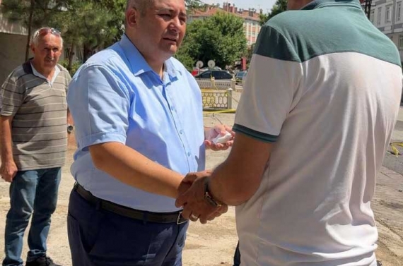 Başkan Özarslan sel mağdurlarını yalnız bırakmadı