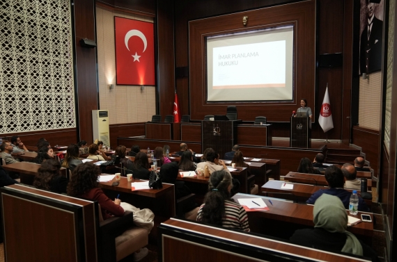 Belediye personeline Kentsel Dönüşüm Eğitimi verildi