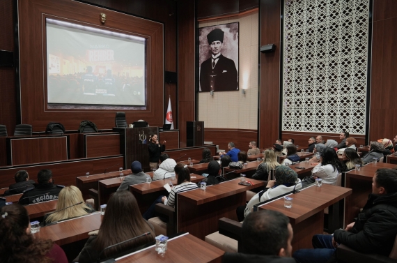 Belediye personeline “Narko Rehber” eğitimi verildi