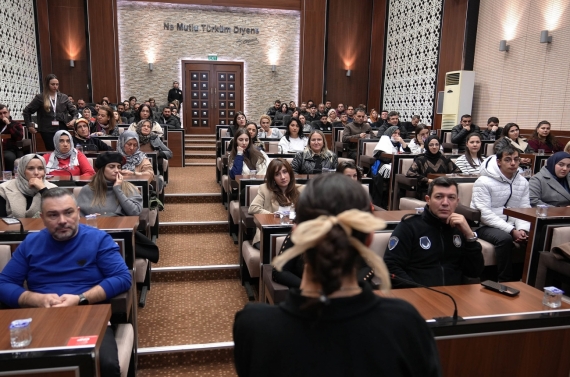 Belediye personeline “Narko Rehber” eğitimi verildi